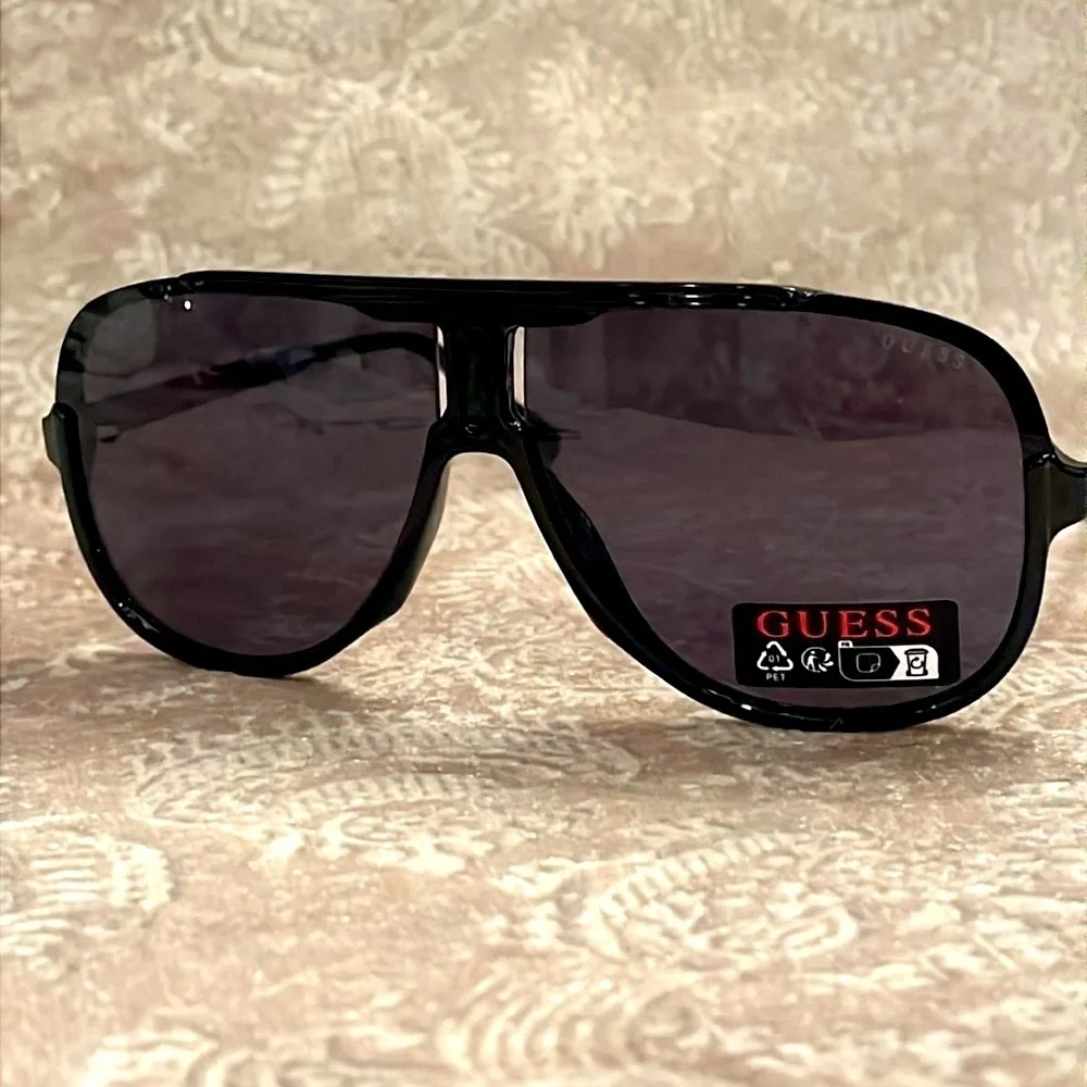 Brand New Guess Shield Aviators Black Frame Lens Metal Arms Men’s Sunglasses